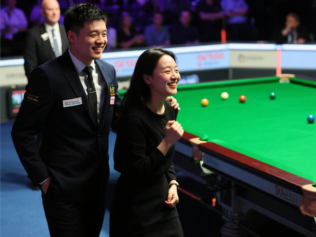 🏆荣耀加冕!赵心童世锦赛夺冠,与经纪人及女友共庆胜利 🏆荣耀加冕!赵心童世锦赛夺冠,与经纪人及女友共庆胜利